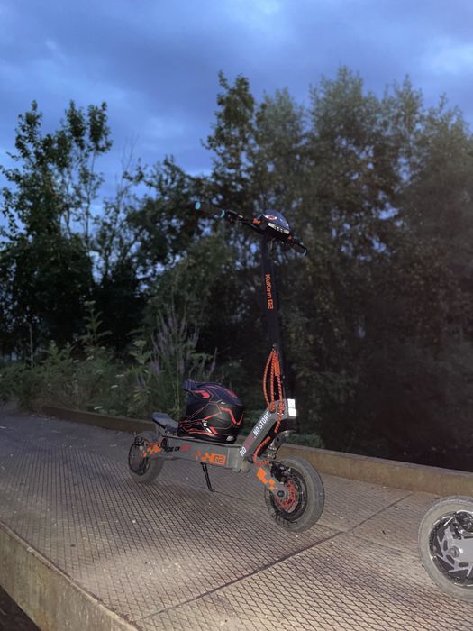 Vand sau schimb cu kukirin g4/g4max+diferenta