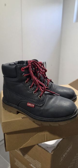 Демисезонные ботинки детские Levi's