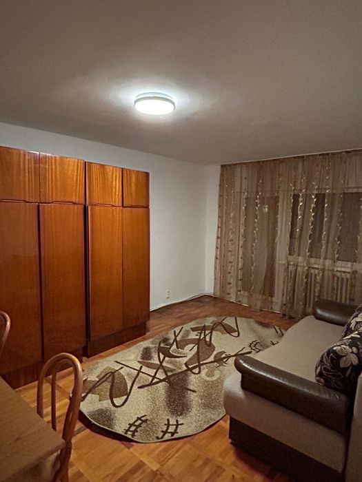 Apartament cu 3 camere de închiriat  – aproape de FSEGA și Iulius Mall