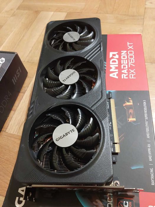 Gigabyte RX 7600 XT 16GB Gaming OC