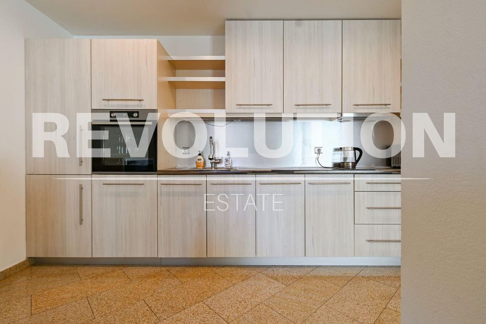 Дава се под наем Четиристаен апартамент в София, Лозенец - 202 кв.м за 2300 € - Снимка #6