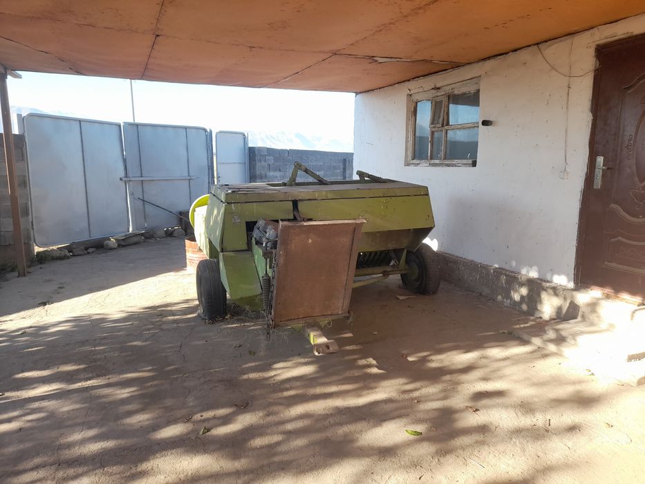 Трактор МТЗ 80.Прессподборщик.Плуг.Культиватор.Борона.