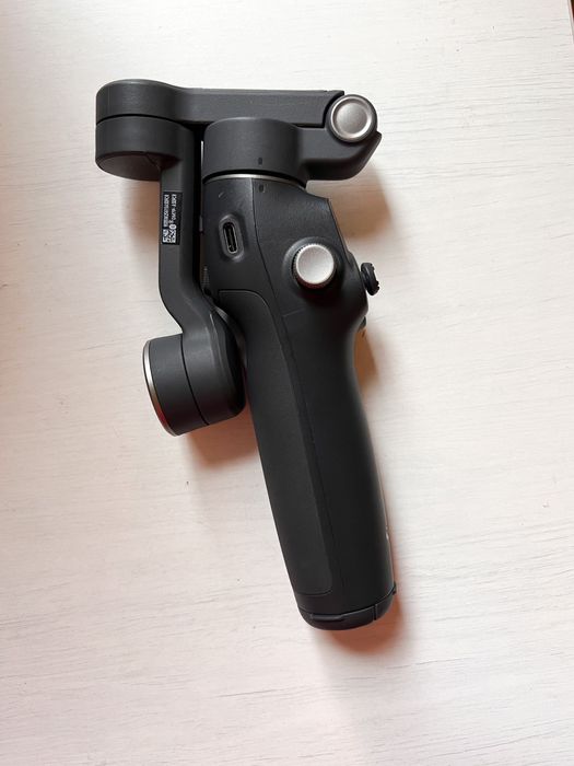 DJI Osmo Mobile 7P (Gimbal Telefon)