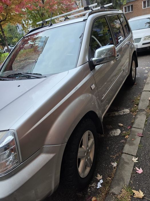 Vând Nissan x-trail t 30