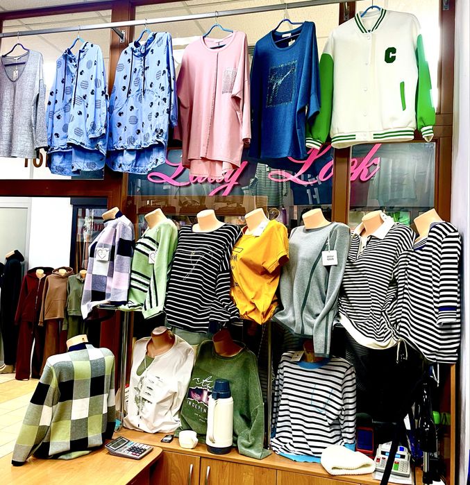 Распродажа одежды ,новая