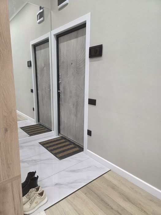 Квартира                       .