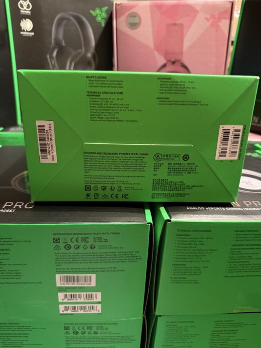 Căști gaming Razer Kraken Pro V2 (Negru/Alb/Roz) și BlackShark V2 X