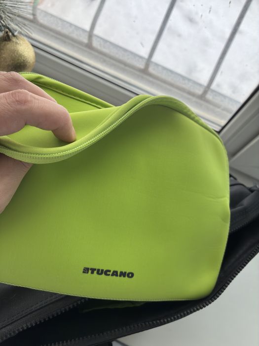 Сумка для ноутбука TUCANO