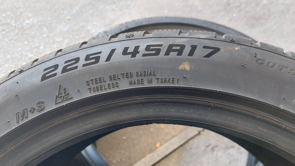 Зимни гуми 225/45/17 Falken Eurowinter 2 броя