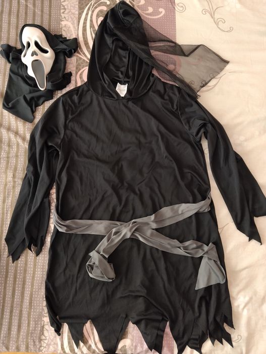 Костюм за Хелоуийн с пластмасов чук