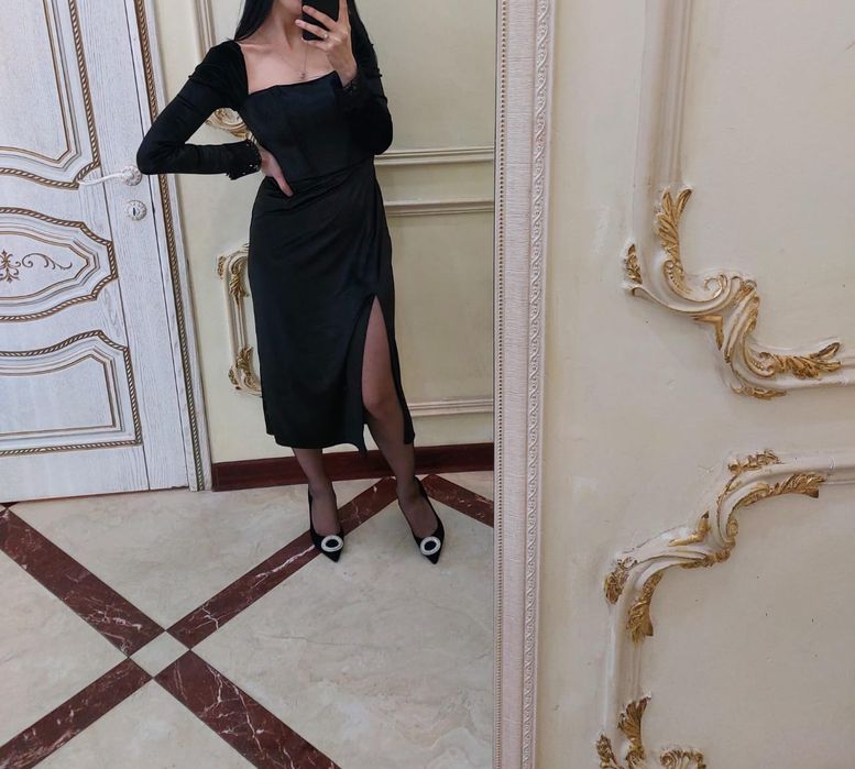 Продам шикарное платье 16000