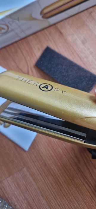 Професиинална преса за коса Therapy Professional Styler - чисто нова