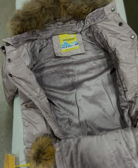 Продам детский комбинезон и шапку