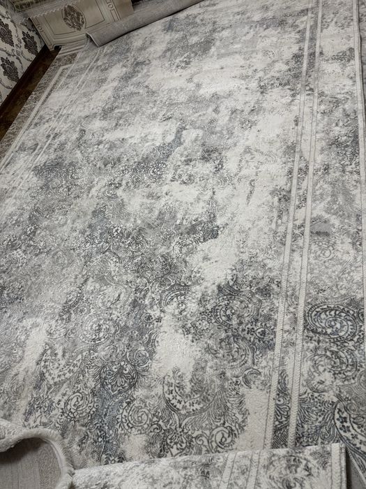 Gilam sotiladi ! 1 tasi yangi 1 tasi ishaltilgan 1 oy