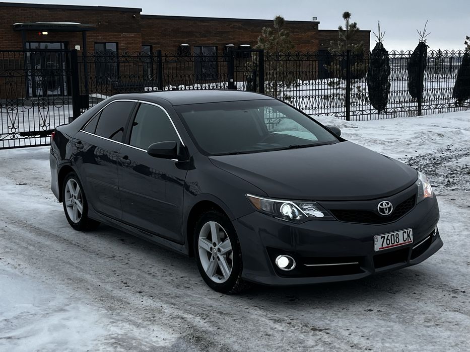 Продам камри 2012 SE