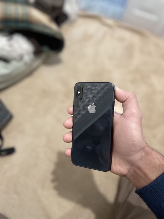 Продается iPhone Xс  идеальном