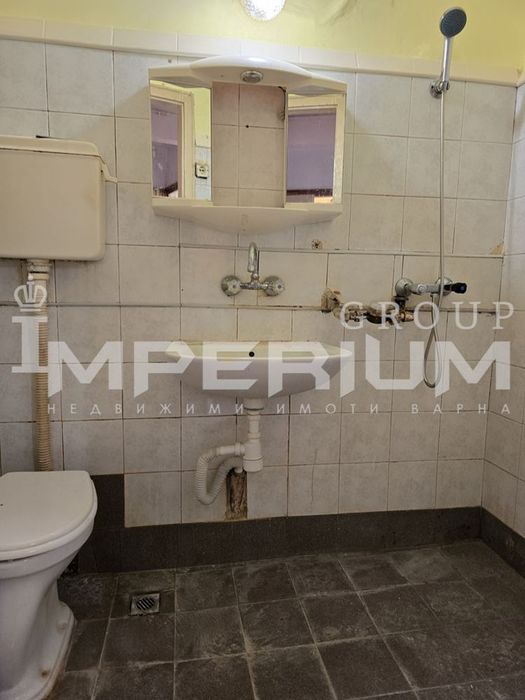 Продава се Двустаен апартамент в Варна, Левски - 40 кв.м за 1950 €/кв.м - Снимка #11