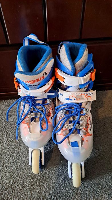 Vând Role Cygnus reglabile mărimea 37-39