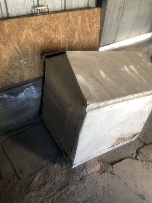 Собачья будка и Вольер для собак