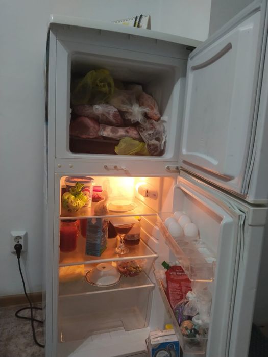 Срочно продам холодильник