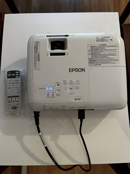 Epson EB-W31 проектор + екран / ТОП
