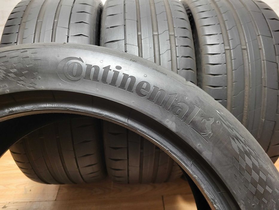 245/45/19 Continental 22 г. / летни гуми