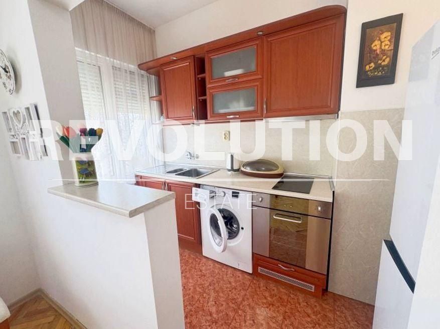 Тристаен апартамент  в гр.Варна, Чаталджа!