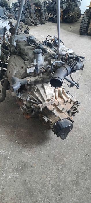 Двигатель и мкпп на  мазда Premacy (премаси) 2.0