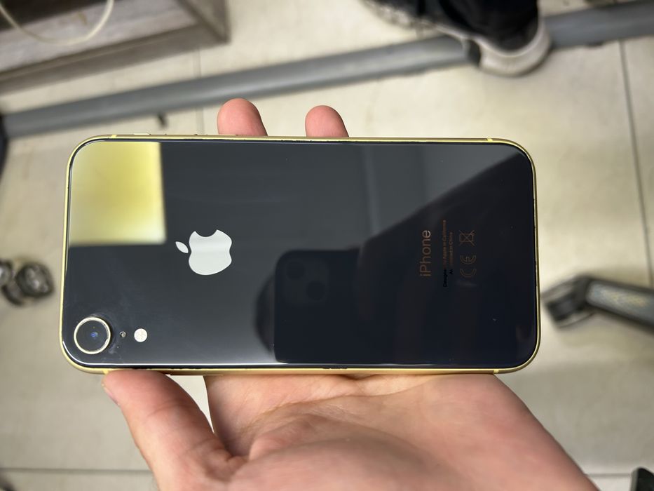 Iphone xr 64гб идеал