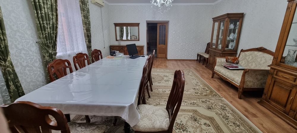 Продается дом в центре города