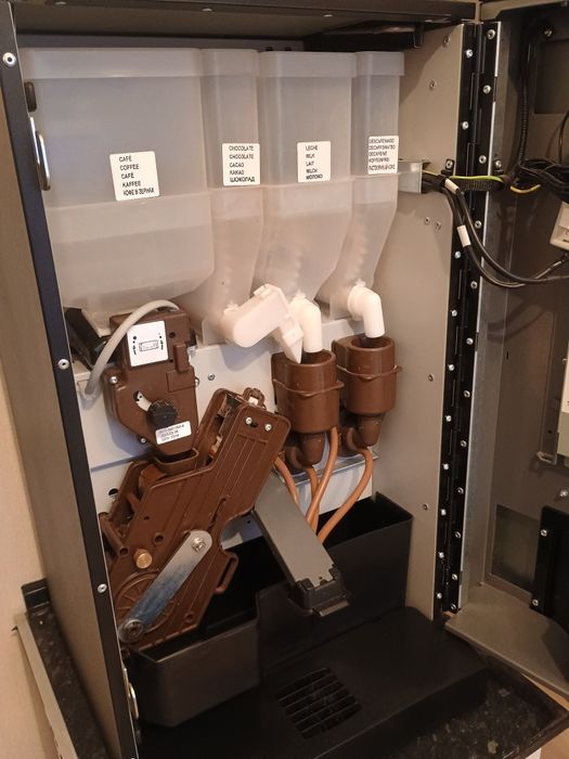 Кофемашина jofemar bluetec g23