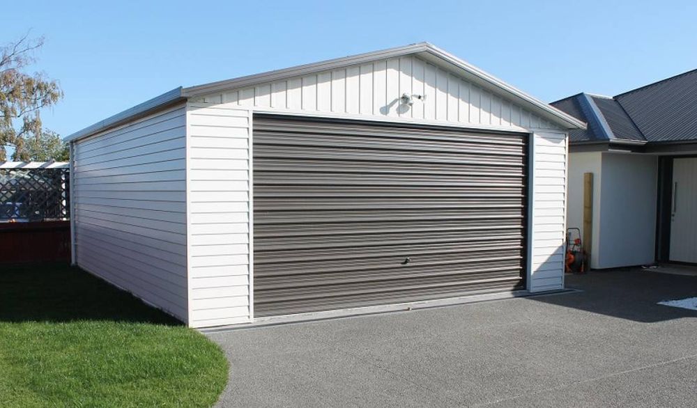 Garaj pe structura metalica 3.1 x 5m