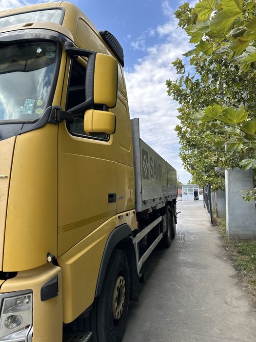 Camion cu macara Volvo /Palfinger