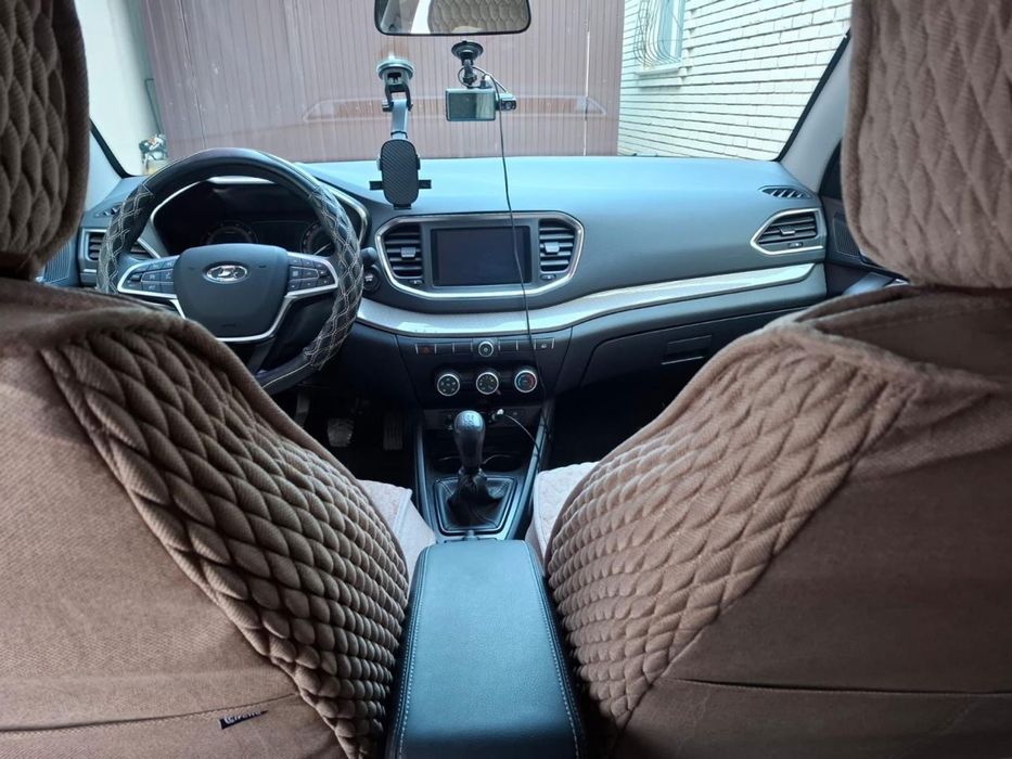 Продам машину lada vesta