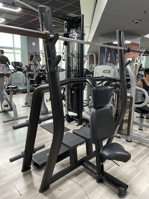 Banca Umeri Technogym Selection Matrix Aparate Fitness