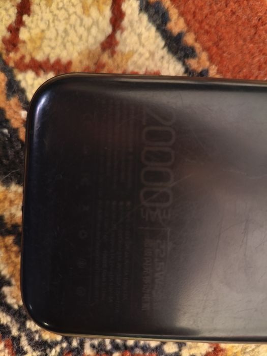 Повер банк на 3 разъёма