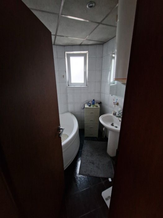 Дава се под наем Тристаен апартамент в Пловдив, Въстанически - 120 кв.м за 433.5 € - Снимка #5