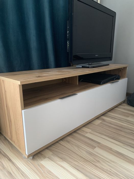 Тумба с выдвижными ящиками