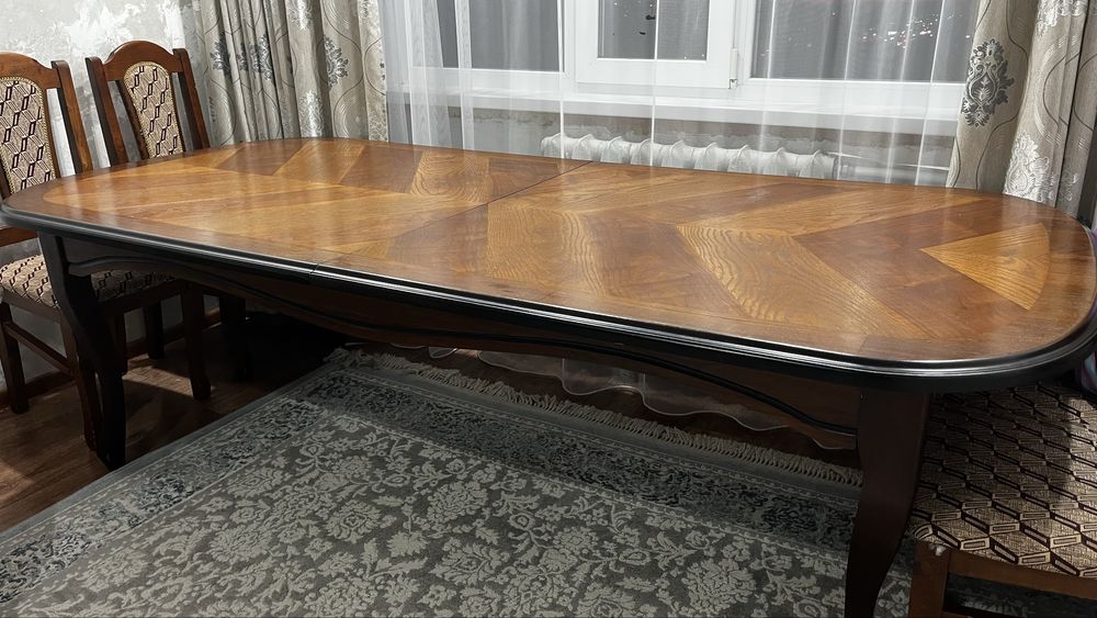 Продаю стол трансформер для гостинной