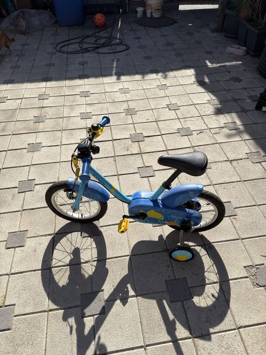 Biciclete copii b-twin 16 inch aproape noua