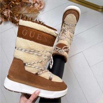 Нови апрески Guess
