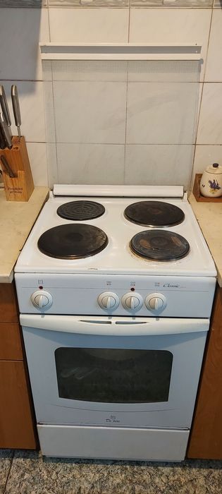 Продам электроплиту недорого