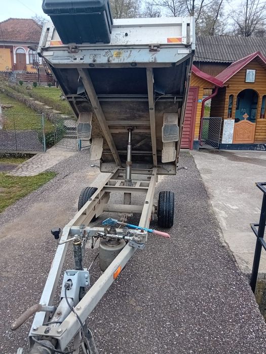 Vând remorcă basculabilă