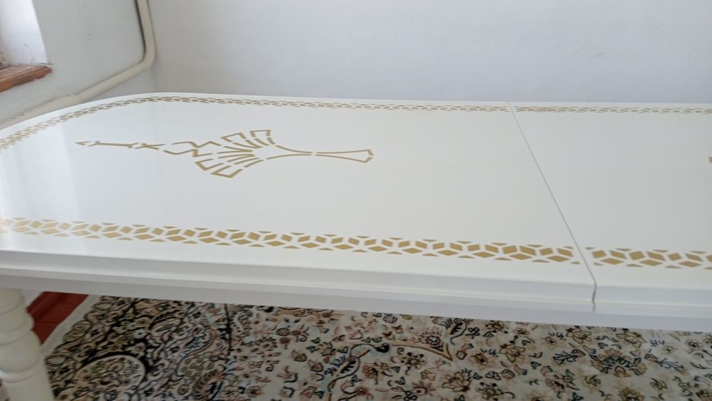 Стол стулдарымен