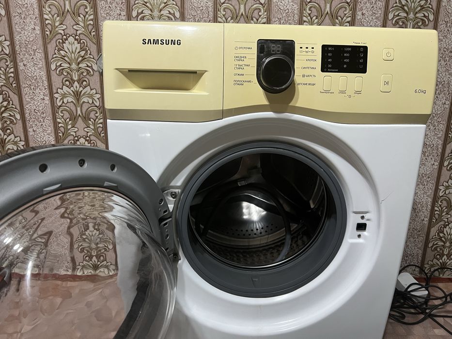 Продам Samsung 6кг автомат машинка