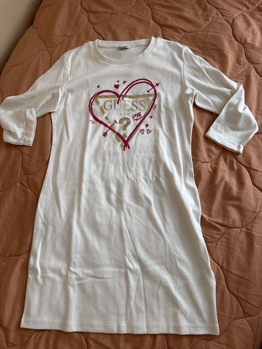 Лот от дрехи”Guess”