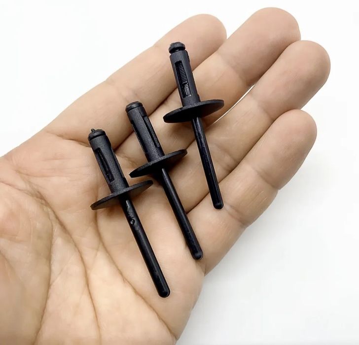 Нит/щипки за вежди на под калник (вежди на калниците) и други  за BMW