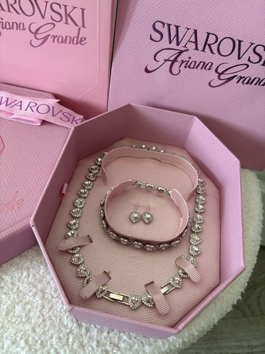 Swarovski x Ariana Grande