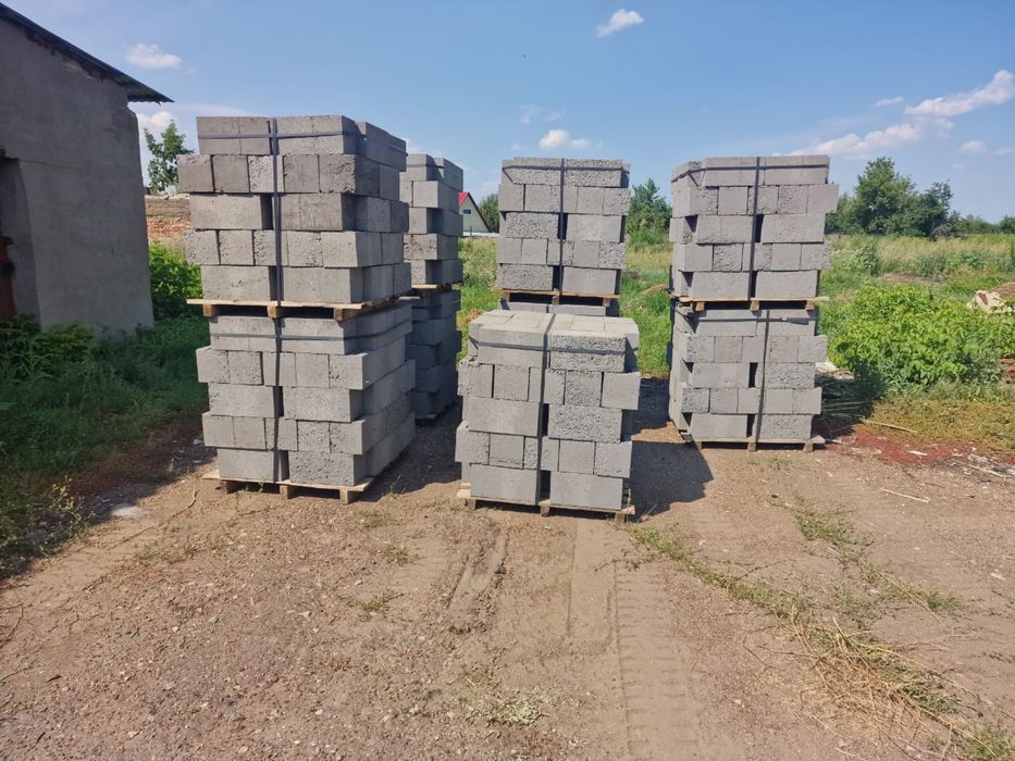 Керамзитоблок продам