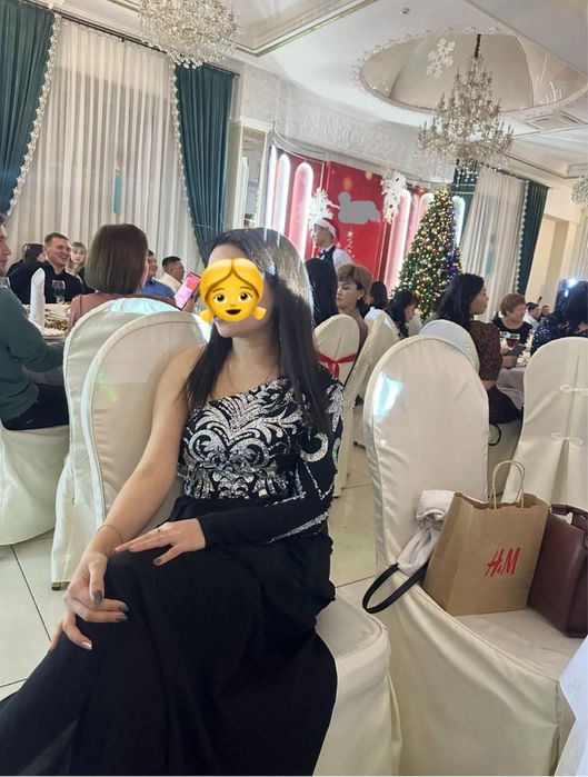 Нарядное платье для стильных девушек